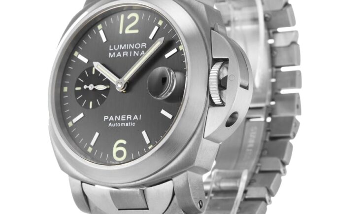 The Ultimate Panerai Diver’s Watch 42 Buying Guide